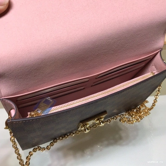WIS CROISETTE VUITTON CHAIN LOUIS WALLET 0810